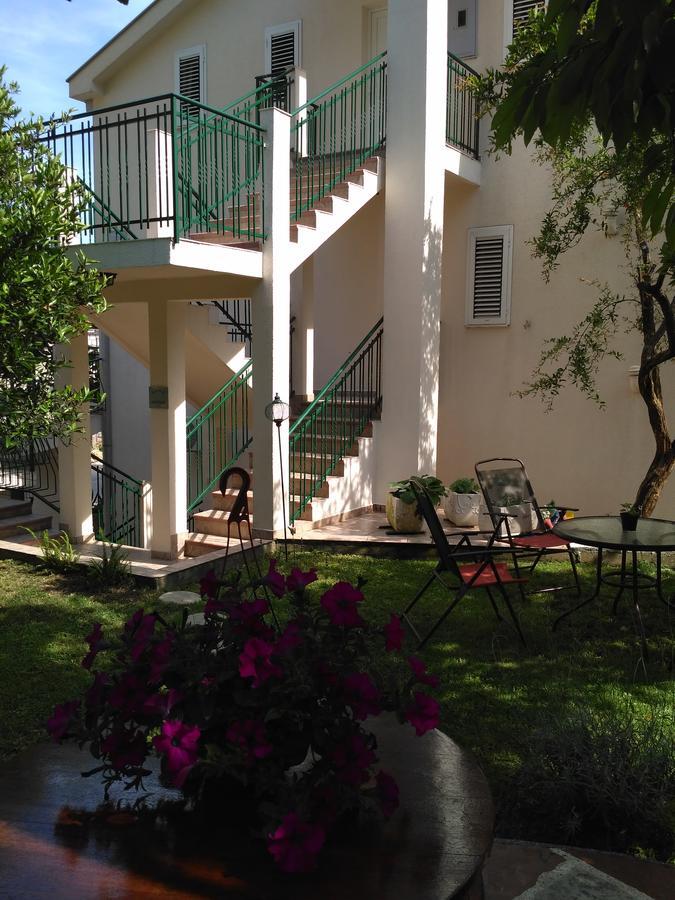 Apartmani Villa Radovic Risan Exterior photo